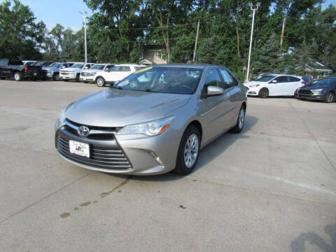 2017 Toyota Camry for sale at Aztec Motors in Des Moines IA