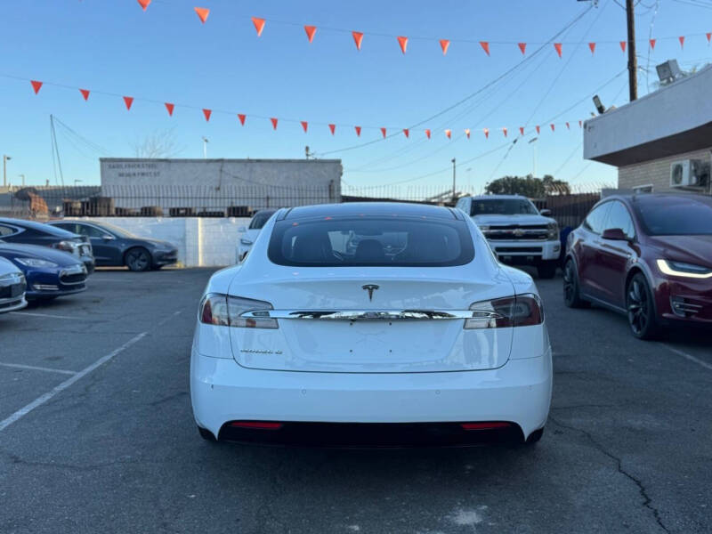 2016 Tesla Model S 75D
