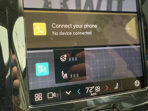 2025 Volvo XC60 T8 Plus Dark Theme