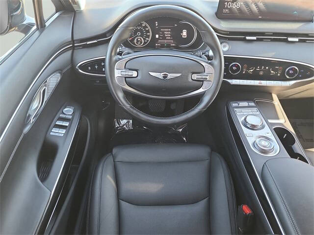 2025 Genesis GV70 2.5T Standard