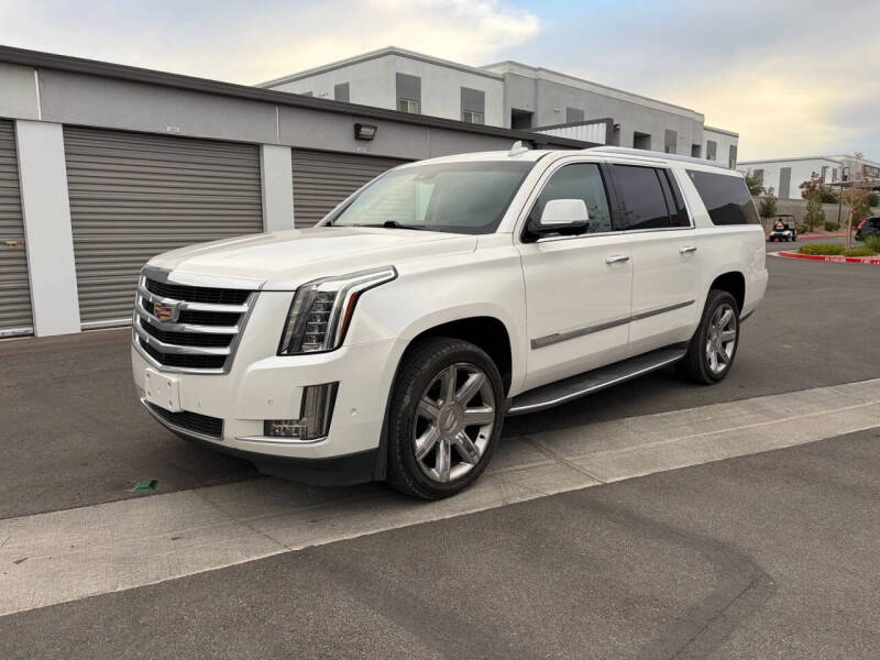 2018 Cadillac Escalade ESV Luxury
