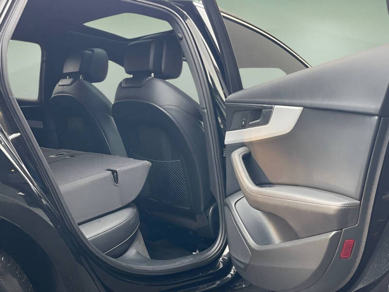 2019 Audi A4 Premium Plus 40 TFSI