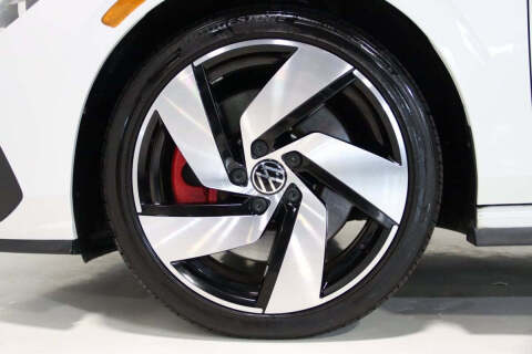 2022 Volkswagen Golf GTI SE