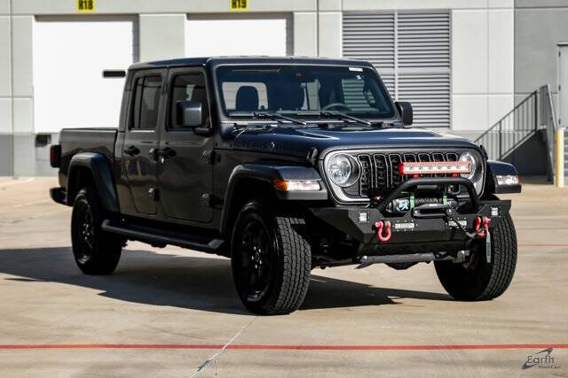 2024 Jeep Gladiator Sport