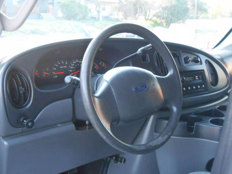 2006 Ford E-Series E-250