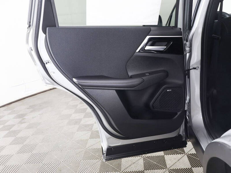 2026 Mitsubishi Outlander ES