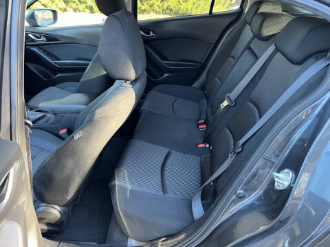 2015 Mazda MAZDA3 i Touring