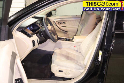 2013 Ford Taurus SE