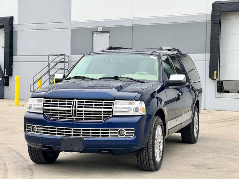 2008 Lincoln Navigator L for sale at Clutch Motors in Lake Bluff IL