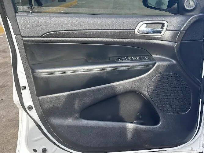 2017 Jeep Grand Cherokee Altitude