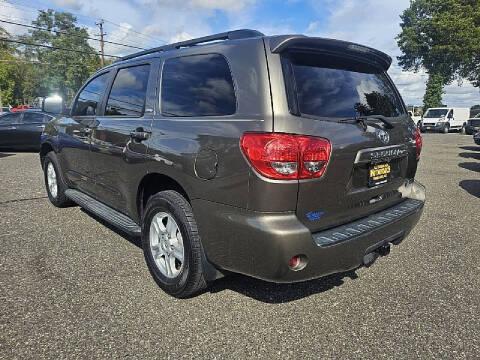 2017 Toyota Sequoia SR5