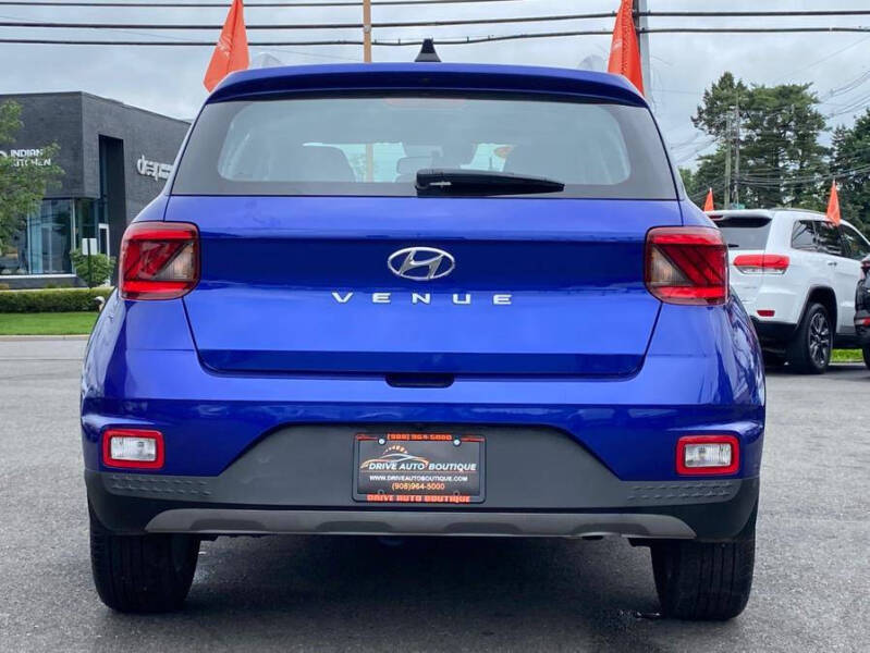 2022 Hyundai Venue Limited