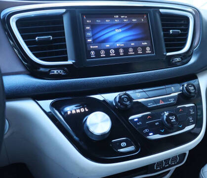 2021 Chrysler Voyager LXi