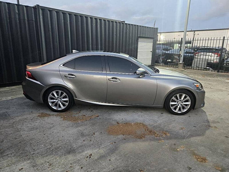 2016 Lexus IS 200t