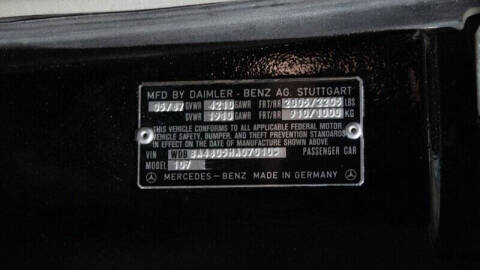 1987 Mercedes-Benz 560-Class 560 SL