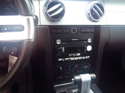 2005 Ford Mustang V6 Premium