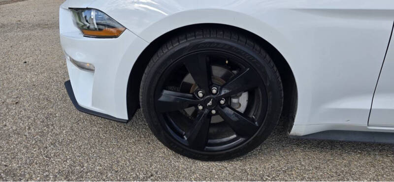 2021 Ford Mustang EcoBoost