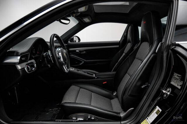 2014 Porsche 911 Carrera S