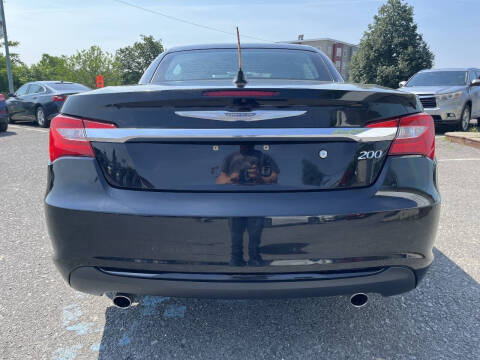 2011 Chrysler 200 S