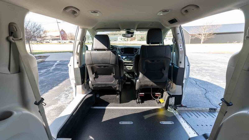 2024 Chrysler Pacifica Touring L