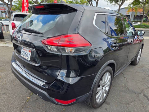 2018 Nissan Rogue S