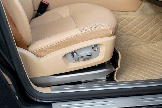2014 Rolls-Royce Ghost 39