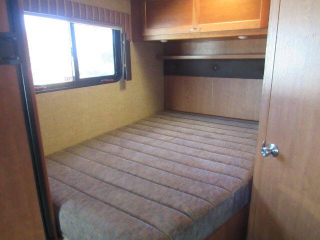 2017 Ford E-Series E-450 SD