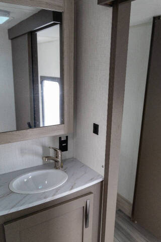 2024 Cruiser RV E-25RK Essence