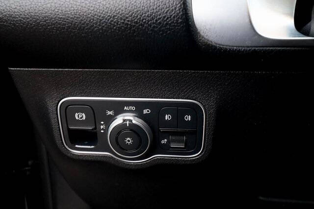 2022 Mercedes-Benz GLB GLB 250 4MATIC