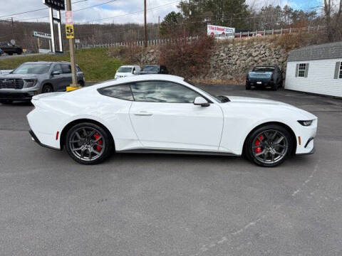 2024 Ford Mustang EcoBoost