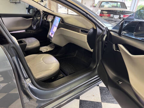 2013 Tesla Model S Performance