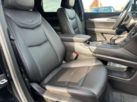 2022 Cadillac XT5 Luxury