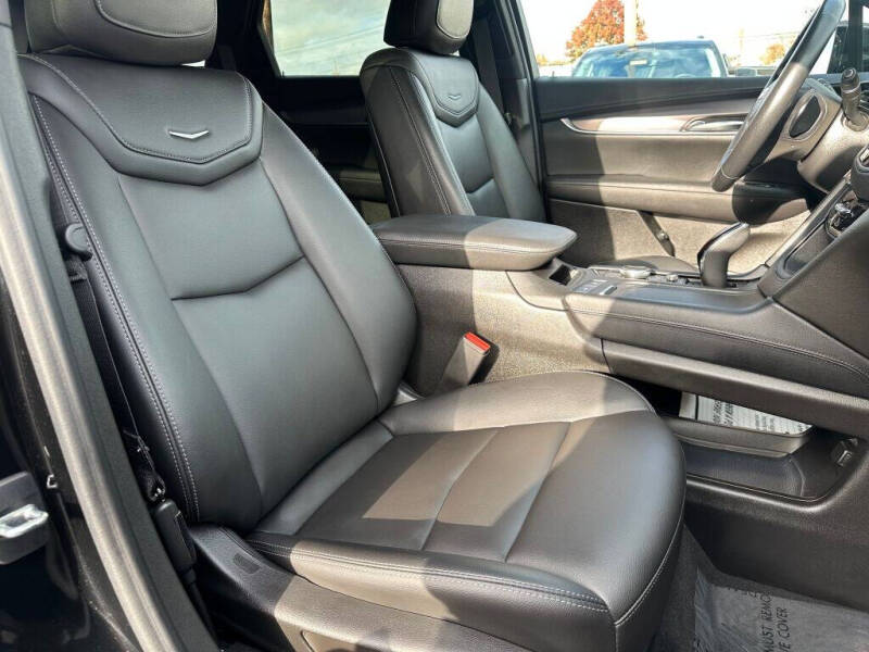 2022 Cadillac XT5 Luxury