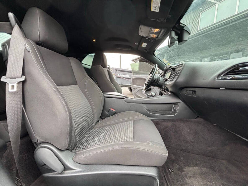 2019 Dodge Challenger SXT