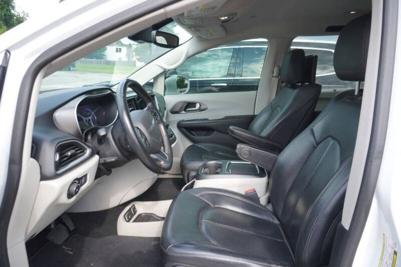 2020 Chrysler Pacifica Touring L Plus