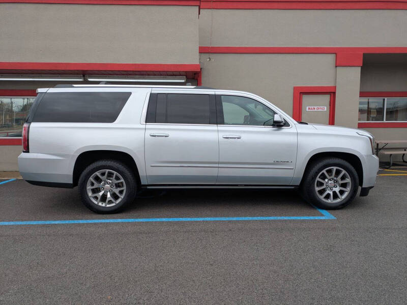 2017 GMC Yukon XL Denali