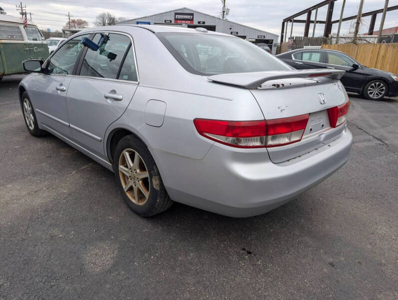 2004 Honda Accord EX V-6 w/Navi