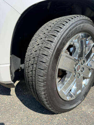 2016 GMC Acadia Denali