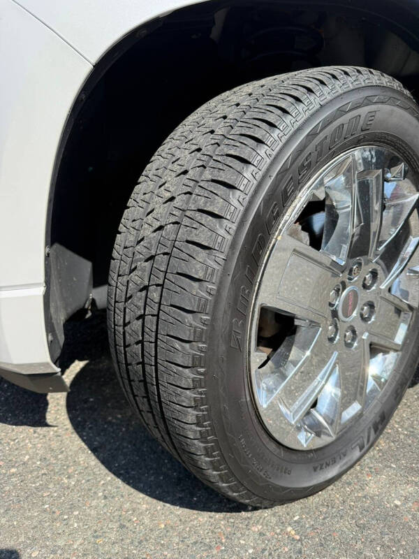 2016 GMC Acadia Denali