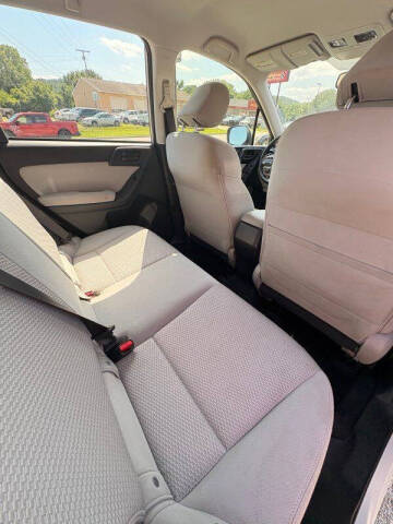2015 Subaru Forester 2.5i