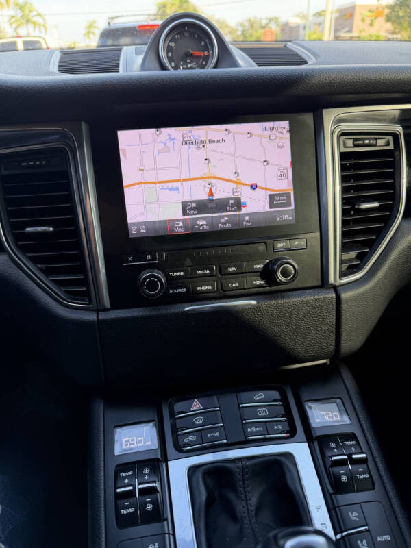 2018 Porsche Macan S