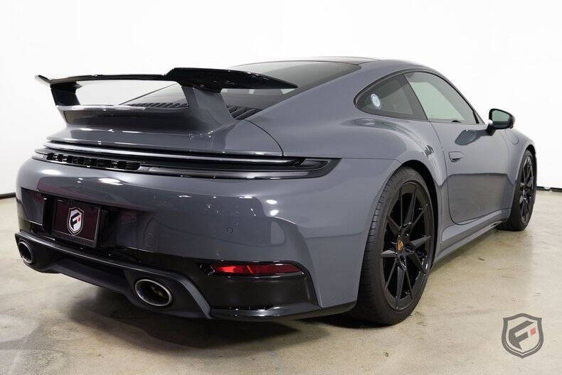 2025 Porsche 911 Carrera T