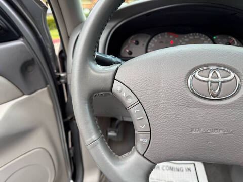 2004 Toyota Sequoia Limited