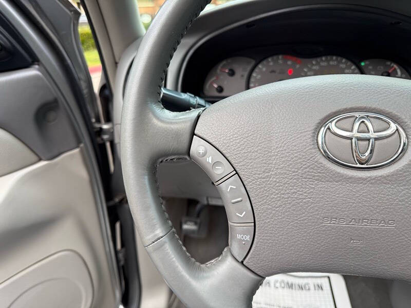 2004 Toyota Sequoia Limited