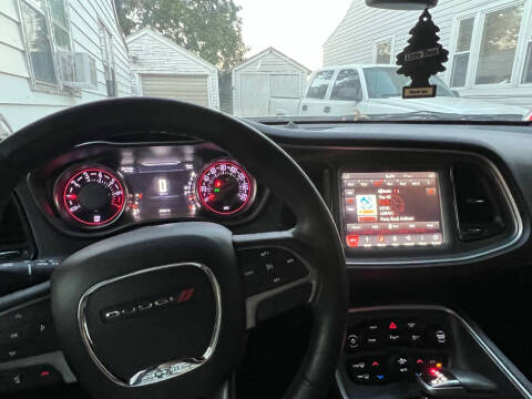 2019 Dodge Challenger SXT