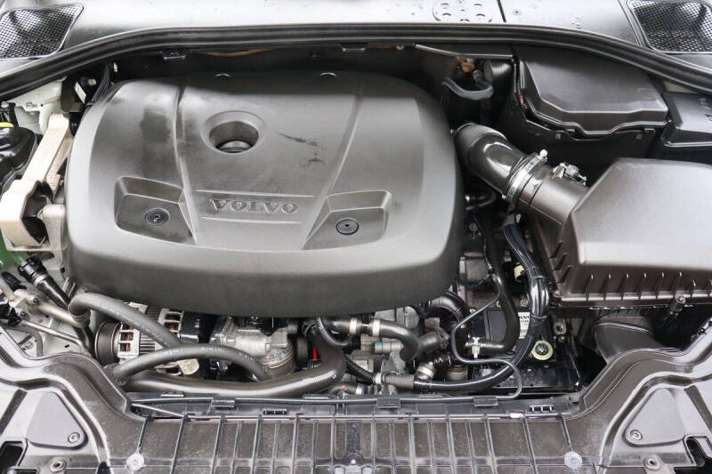 2018 Volvo V60 Cross Country T5 Premier
