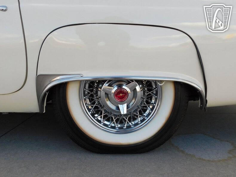 1957 Ford Thunderbird