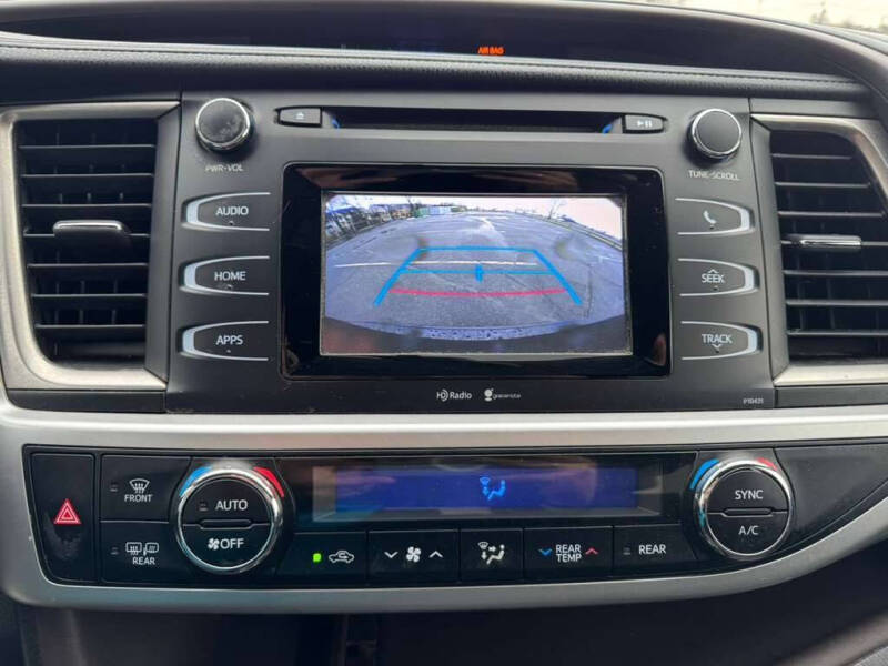 2015 Toyota Highlander LE Plus