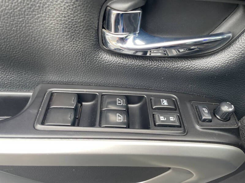 2017 Nissan Titan SL