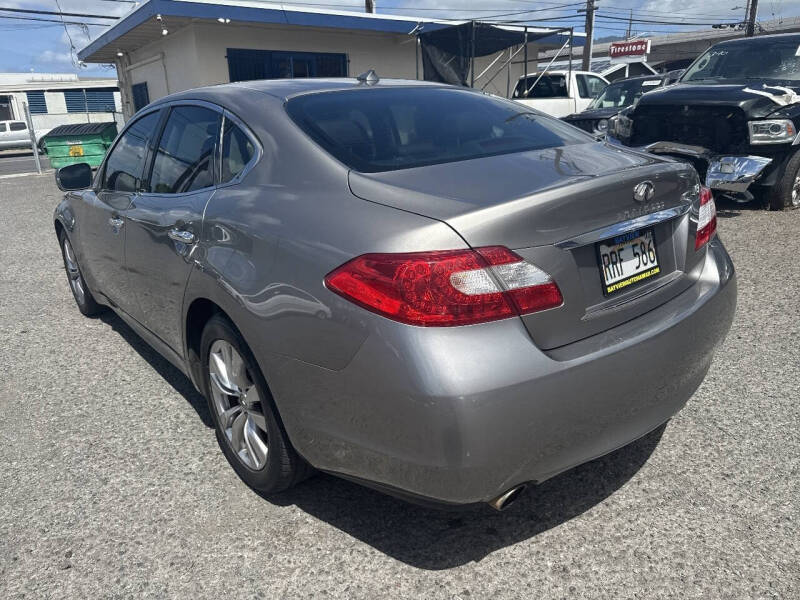 2012 Infiniti M37